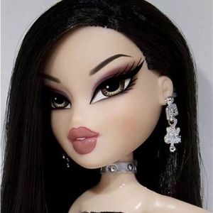 COPY Jade (Bratz the Movie) Fashion Doll 2015 Re-dress